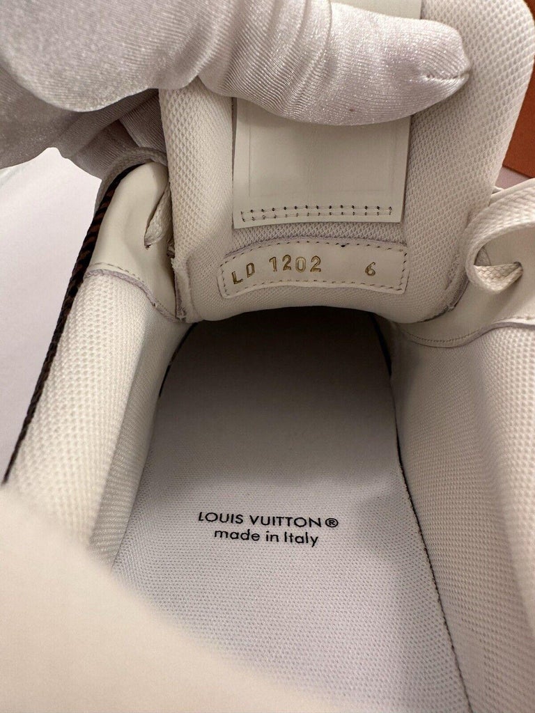 Louis Vuitton LV trainer Damier shoes RARE Size Lv 9 US 10 Sold out￼ new !!
