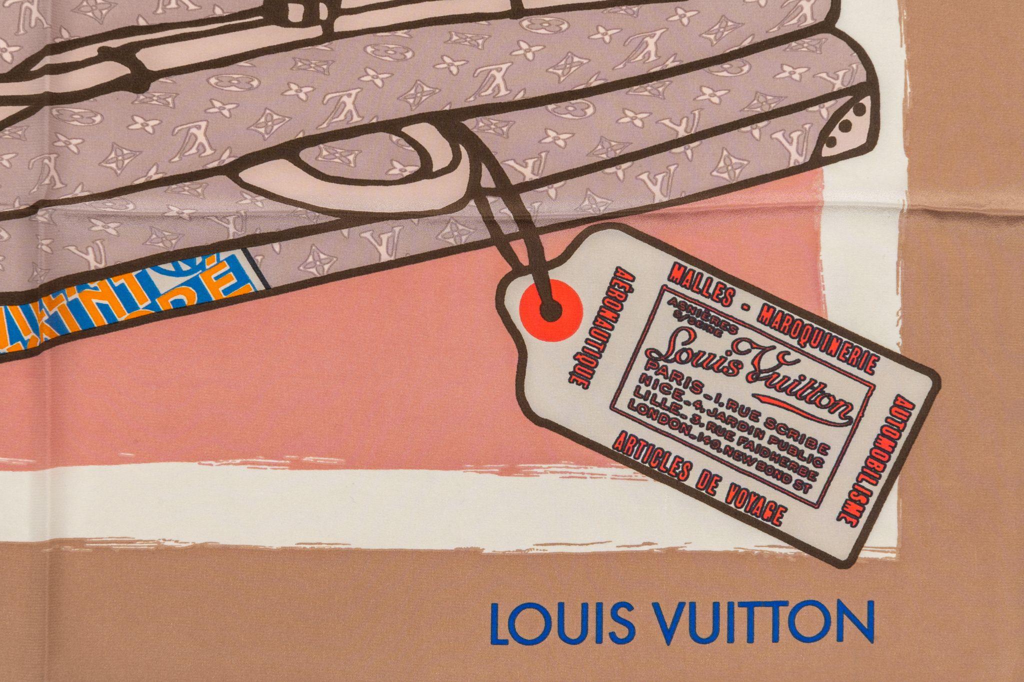 Louis Vuitton - Écharpe en soie « Trunks » Neuf - En vente à West Hollywood, CA