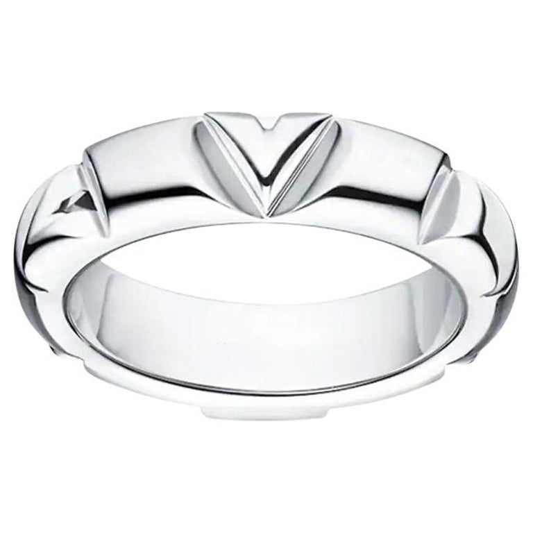 silver lv ring