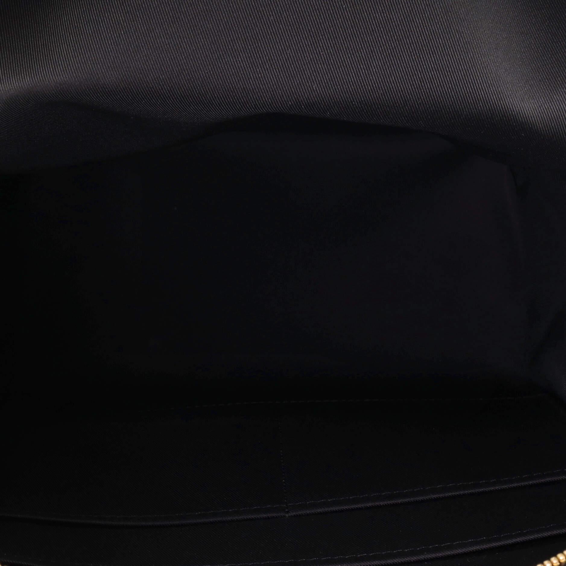 Louis Vuitton LV x NBA Rucksack aus bedrucktem, geprägtem Leder mit Monogramm für Damen oder Herren