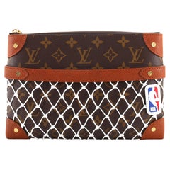 Louis Vuitton LV x NBA Netztasche mit Monogramm aus Segeltuch