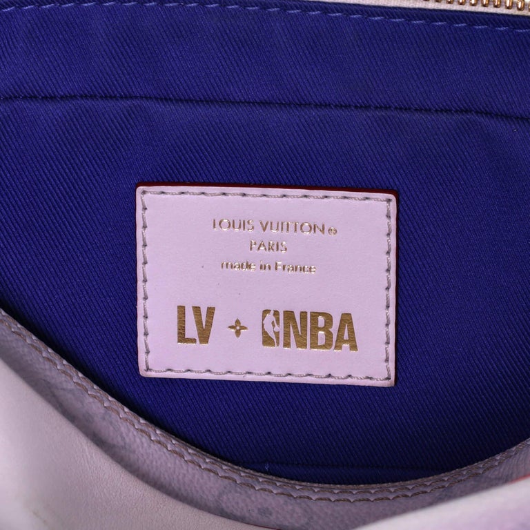 LV x NBA Nil Messenger Bag Monogram Antarctica Canvas - LB143