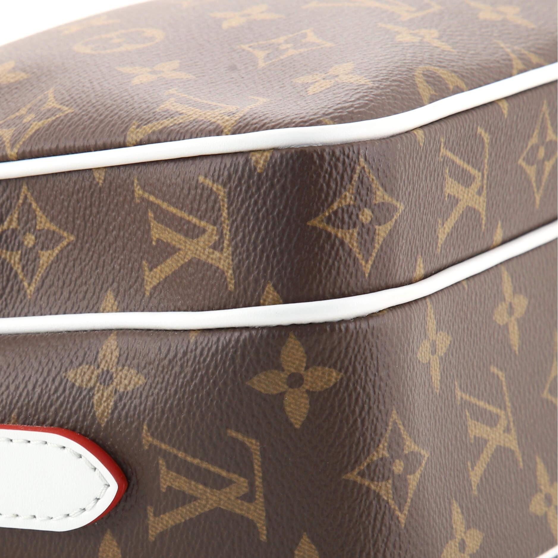 LV x NBA Nil Messenger Bag von Louis Vuitton aus Segeltuch mit Monogramm 1