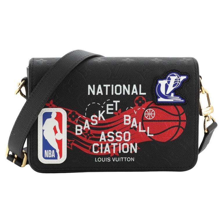 Louis Vuitton LV x NBA Studio Messenger Bag Monogram Empreinte Leather at  1stDibs