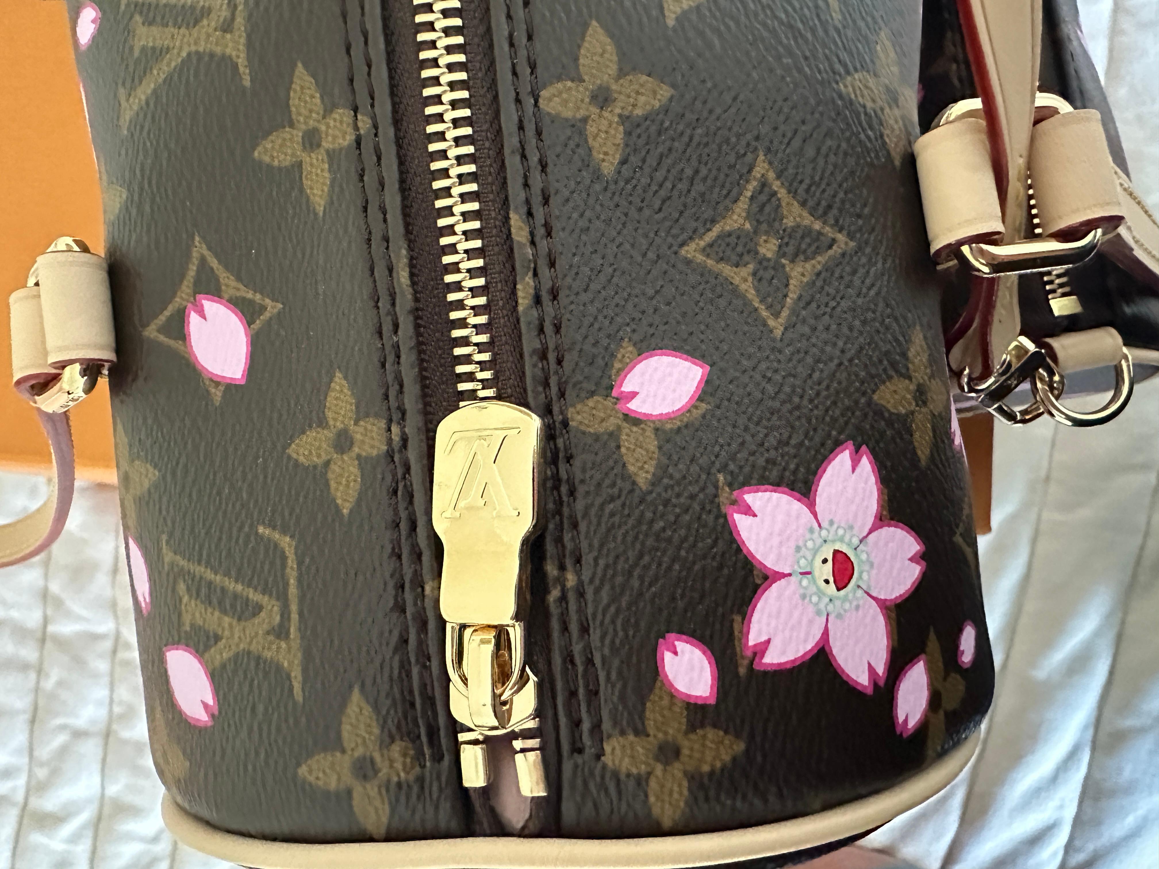 LOUIS VUITTON LV x TM Takashi Papillon et Mini Papillon Cherry Blossom en vente 2