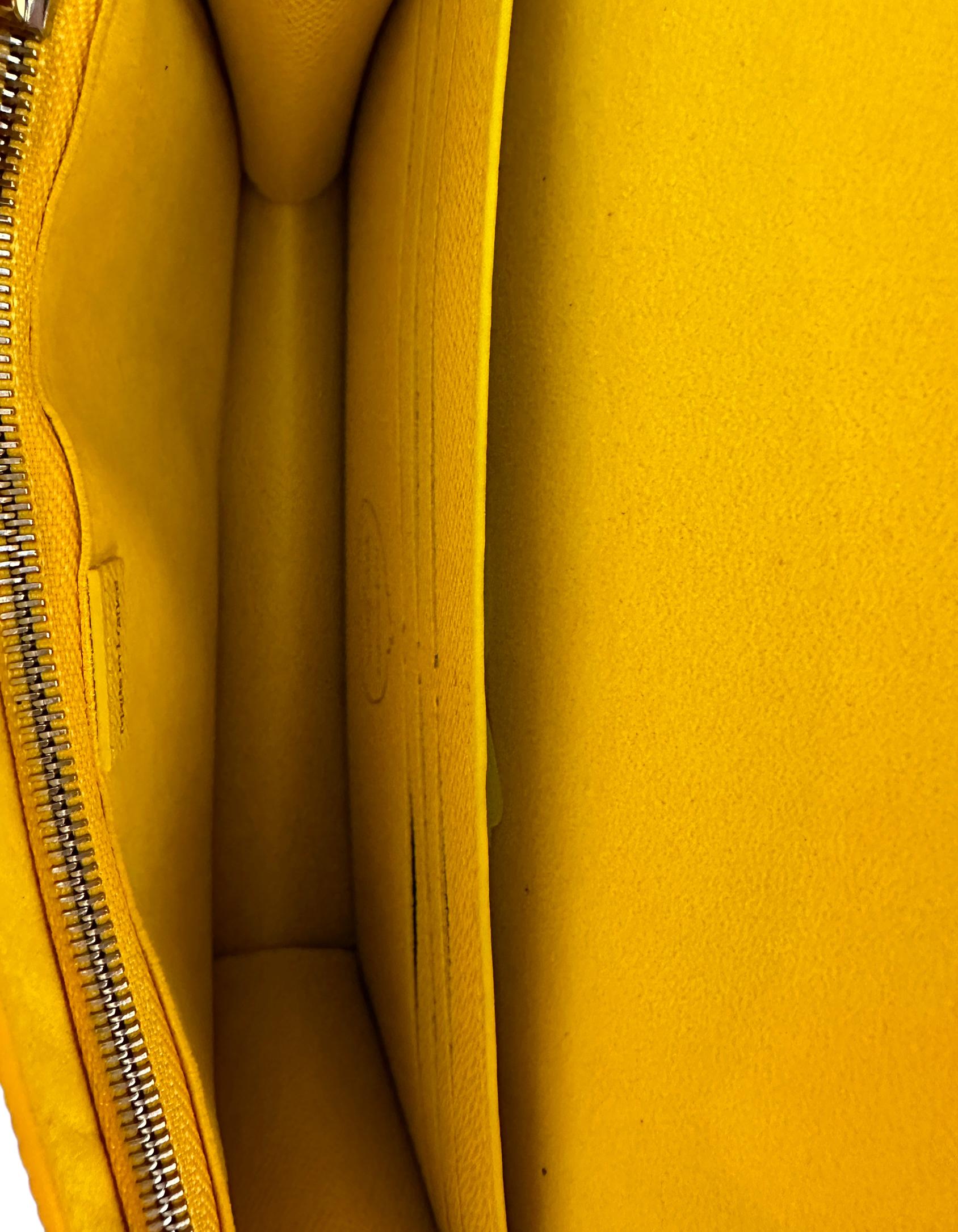 Louis Vuitton LV x YK Juane Noir Epi Leather Twist Belt Chain Wallet Bag 4