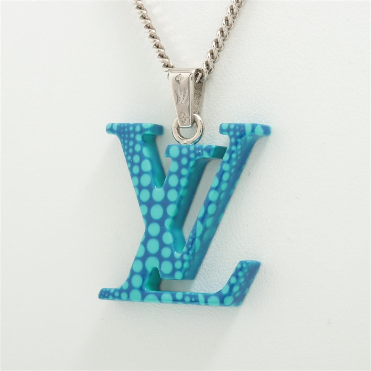 Louis Vuitton LV x YK LV Pumpkin Pendant Necklace In Good Condition In Indianapolis, IN