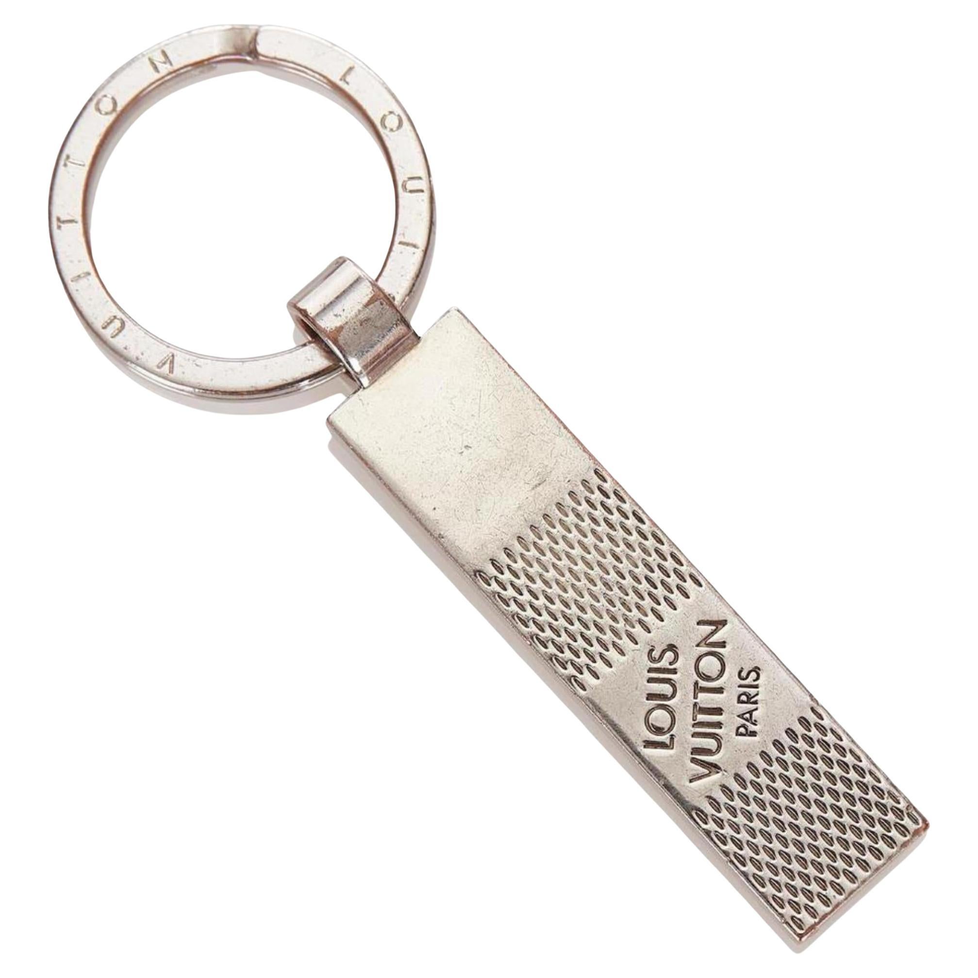 Louis Vuitton M67918 Silver Damier Keychain Keyring Key Charm Pendant 80lk52s For Sale