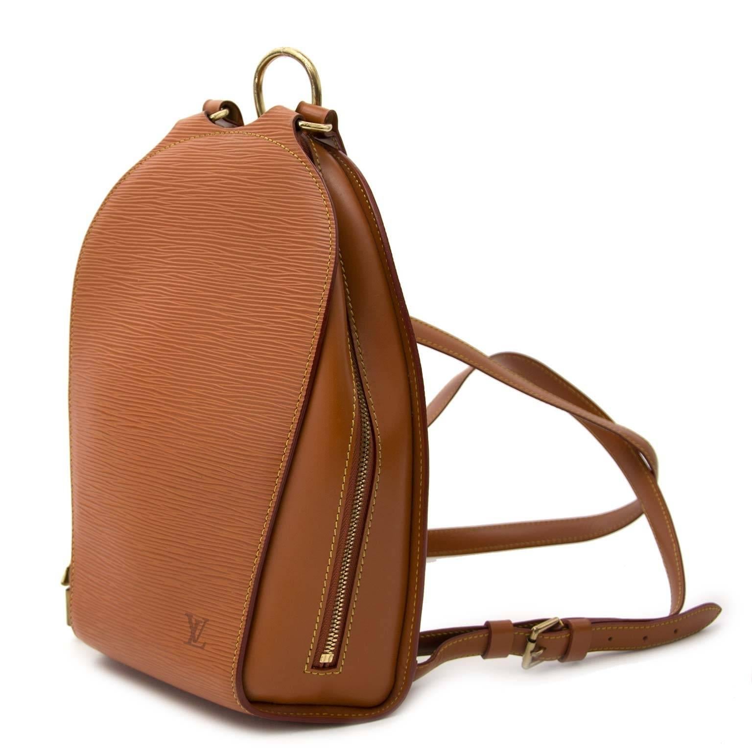 Very Good Conditoin

Louis Vuitton Mabillon Backpack

Charming Louis Vuitton Mabillon backpack in caramel epi leather.

Double adjustable strap in brown leather allowing the bag to be worn on the back.
The practical double zipper opens to a spacious