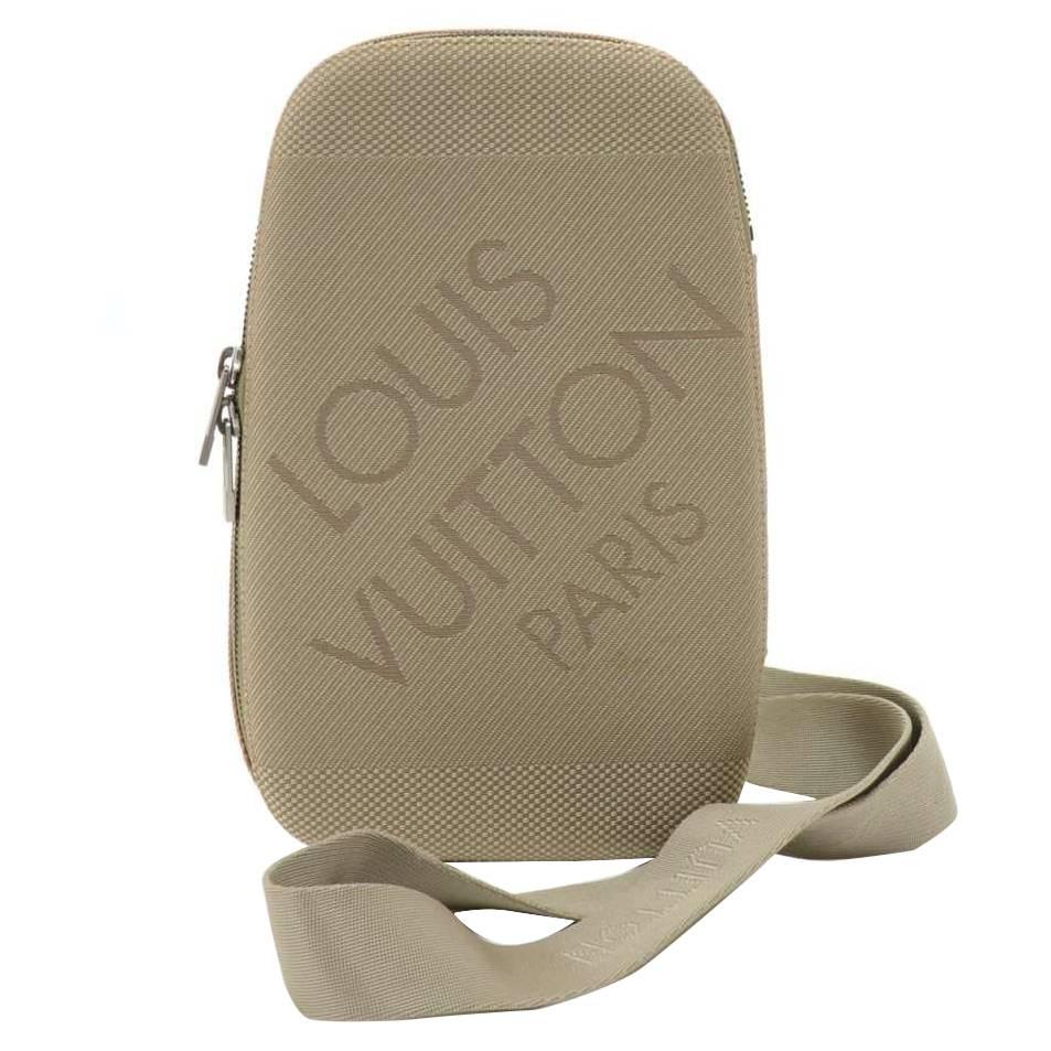 Louis Vuitton Mage Gray Damier Geant Canvas Body Travel Bag  For Sale