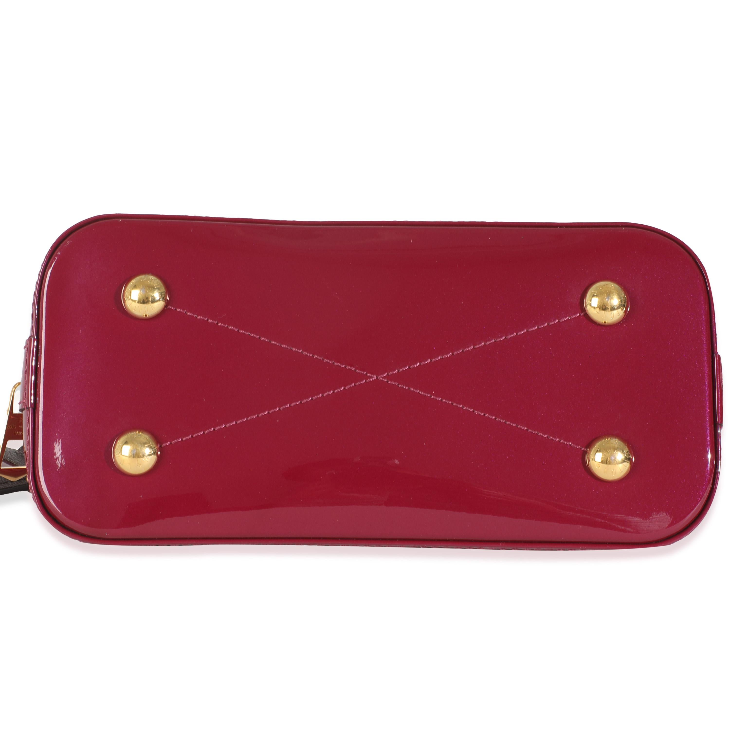 Louis Vuitton Magenta Monogram Vernis Alma BB In Excellent Condition For Sale In New York, NY
