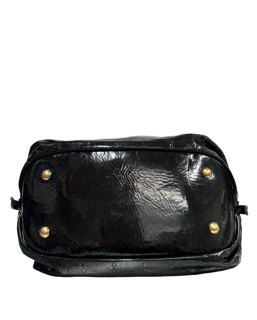 Louis Vuitton Mahina Black Vernis Top Handle Bag In Excellent Condition In Torre Del Greco, IT