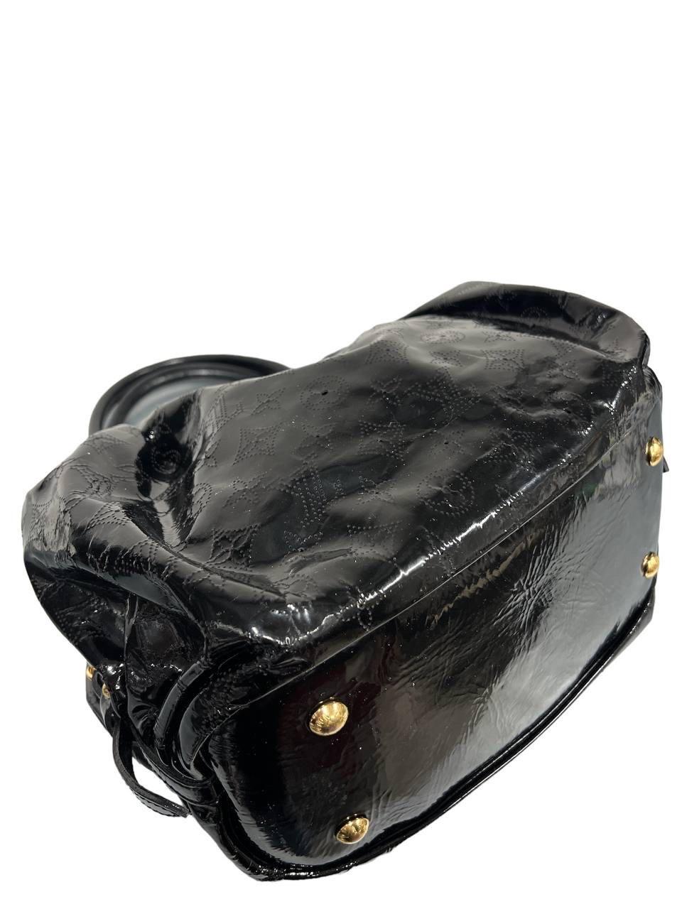 Women's Louis Vuitton Mahina Black Vernis Top Handle Bag