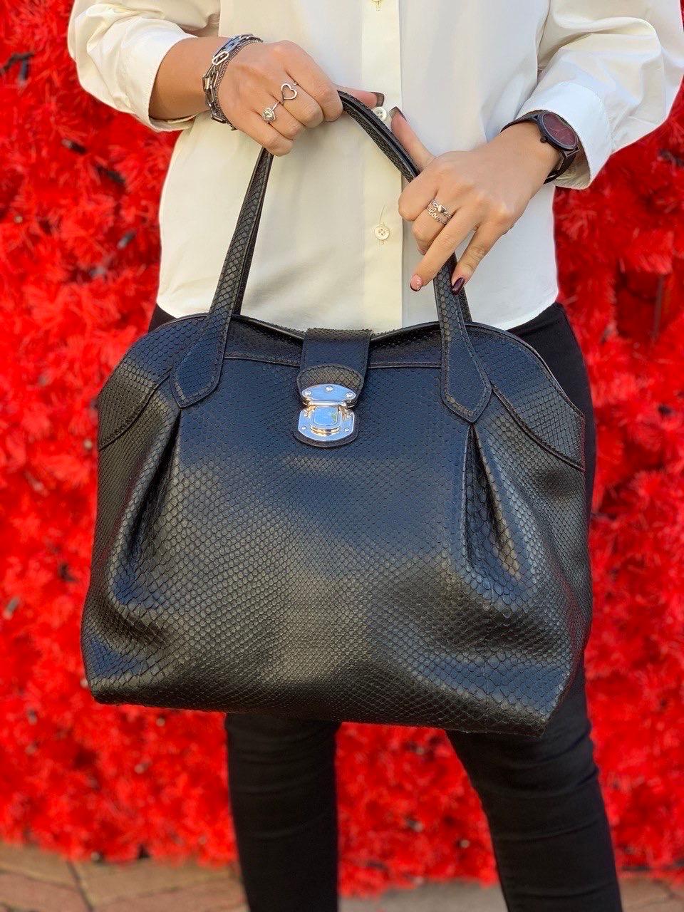 Louis Vuitton Mahina Cirrus Black Piton Top Handle Bag For Sale 4