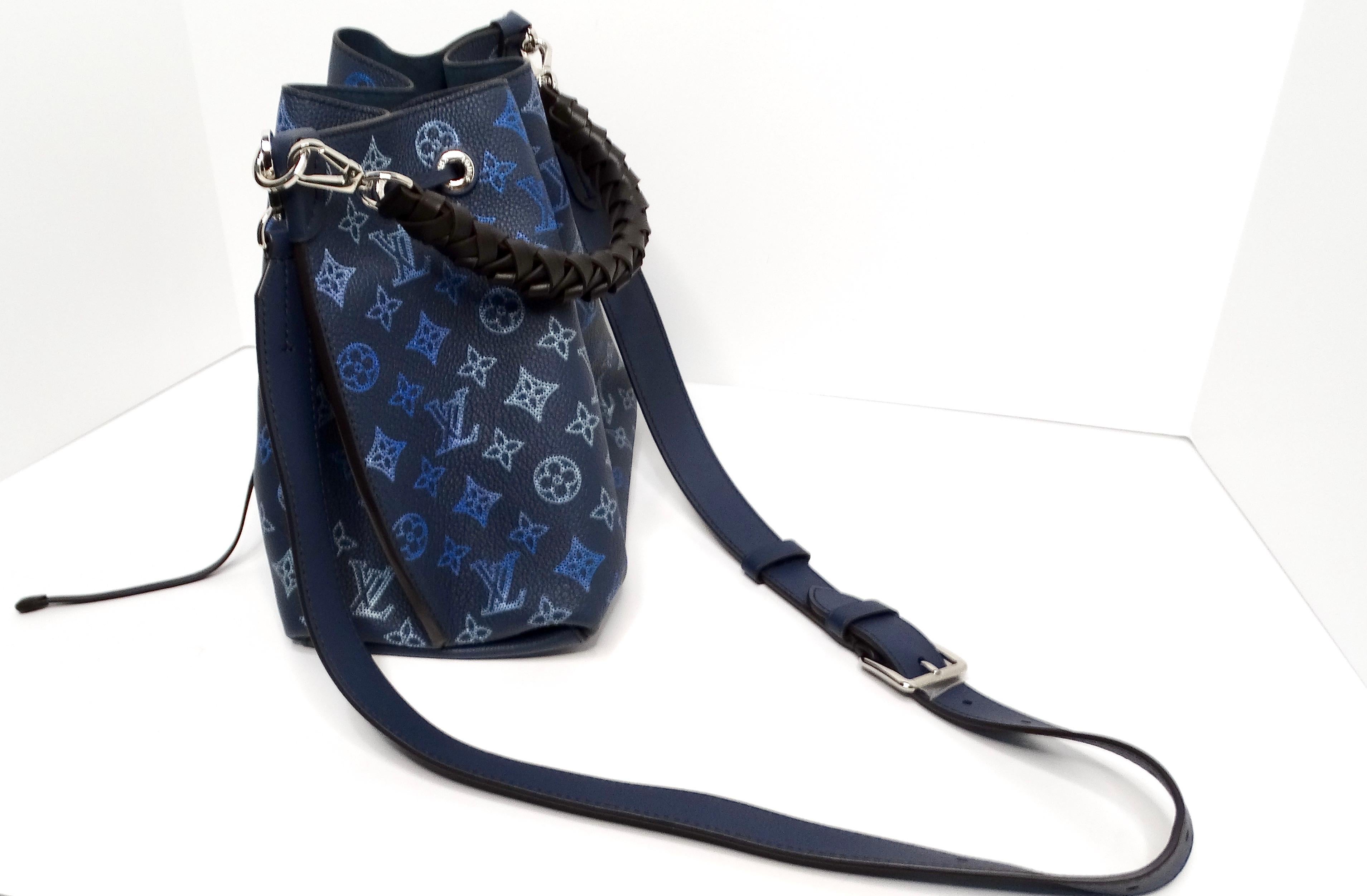 Louis Vuitton Mahina Flight Mode Muria Navy Blue Bucket Bag For Sale 1
