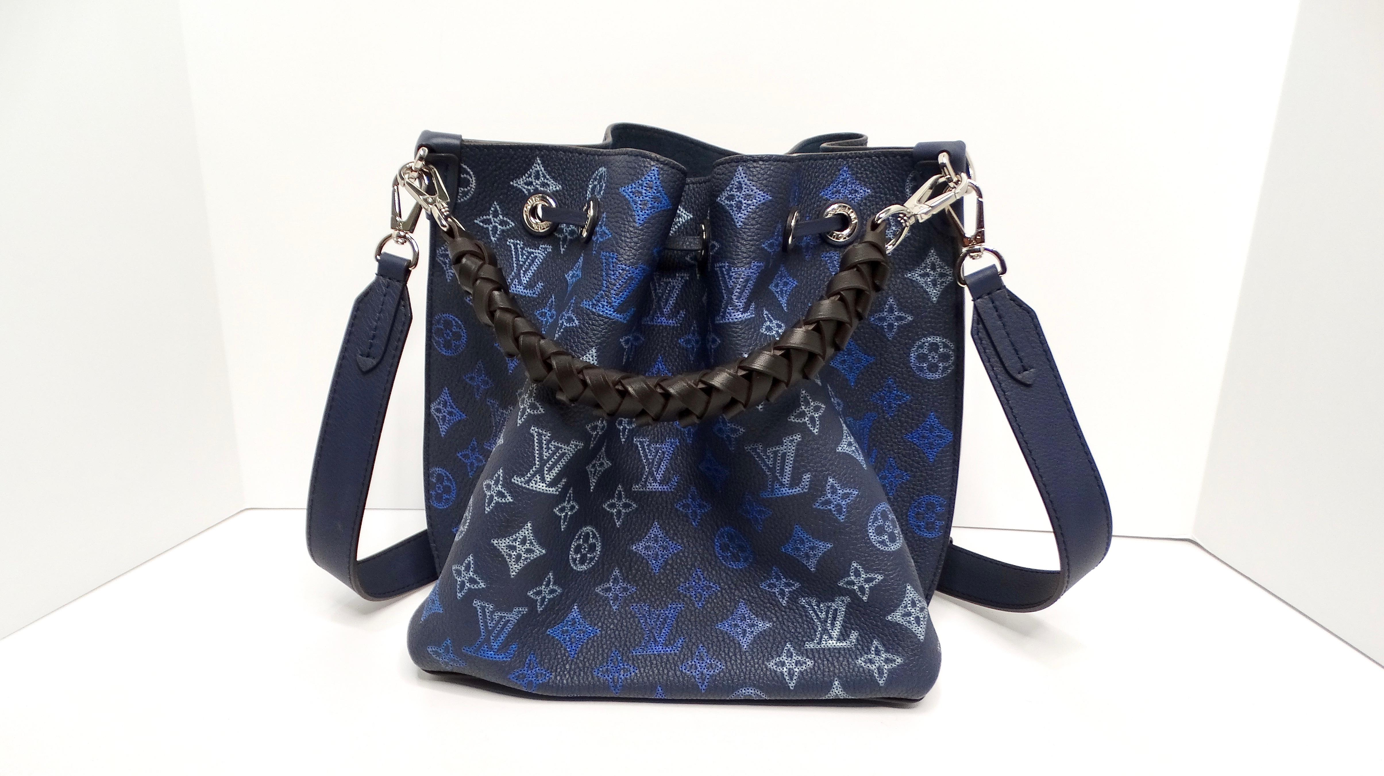 Louis Vuitton Mahina Flight Mode Muria Navy Blue Bucket Bag For Sale 4