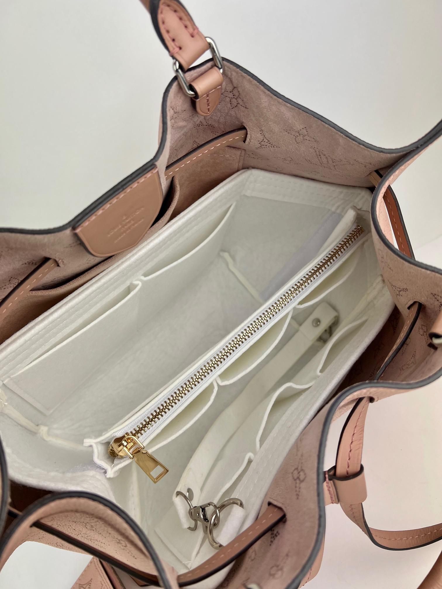 light pink louis vuitton bag