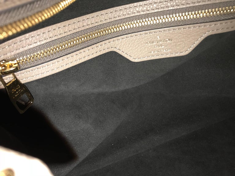 Louis Vuitton Oursin Monogram Mahina Leather L Bag - Yoogi's Closet