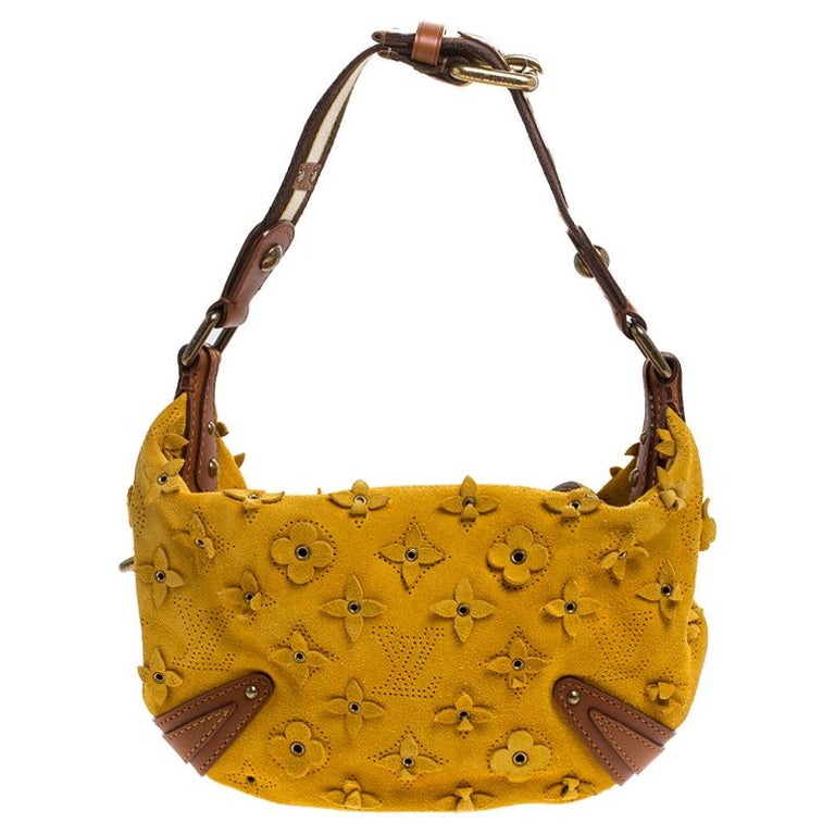 Sold at Auction: Louis Vuitton, Louis Vuitton Onatah Hobo bag