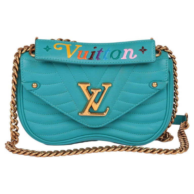 LOUIS VUITTON Malibu Green Quilted Calfskin Leather New Wave Chain