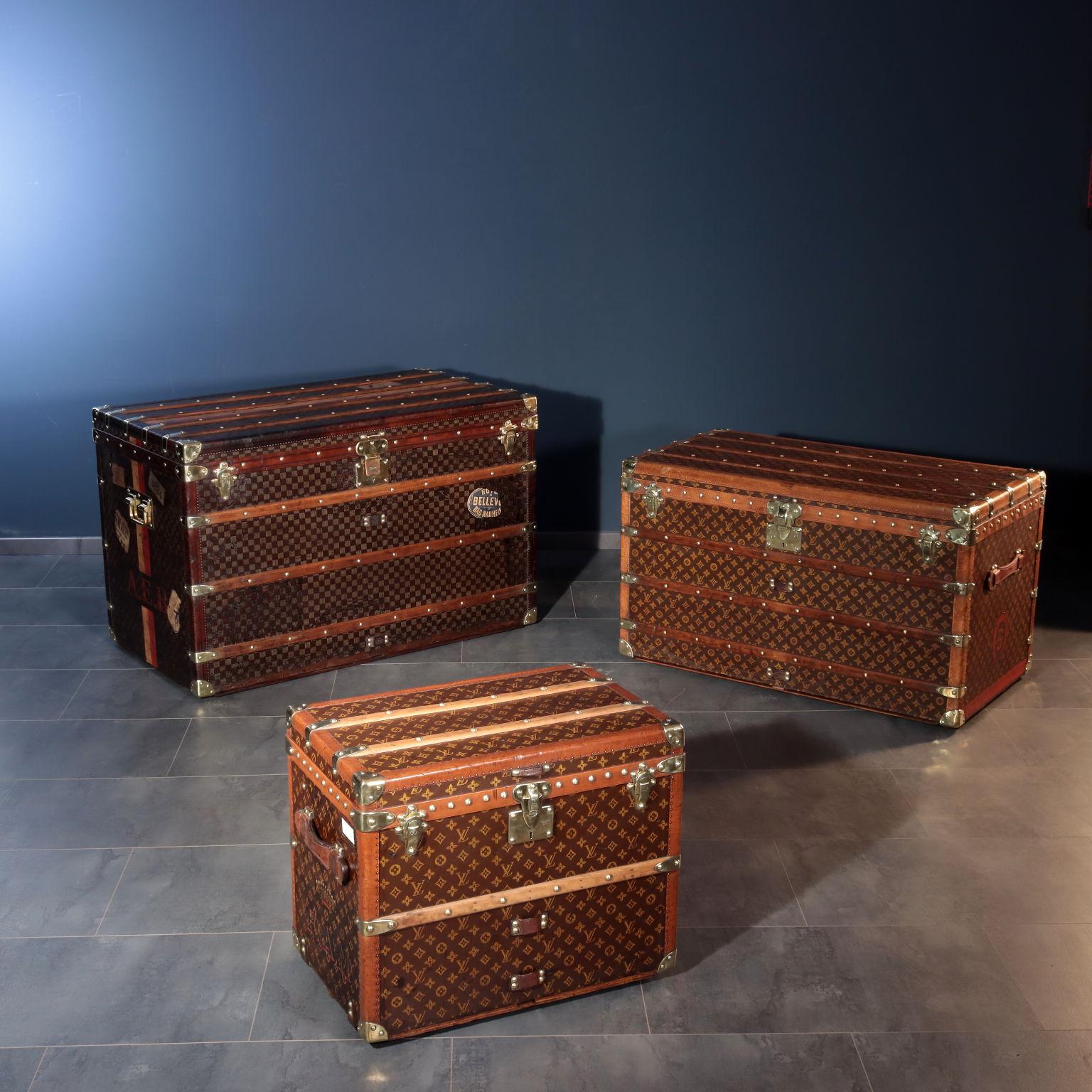 Louis Vuitton Malle Courrier Case Oil Cloth Brass, 1920s 10