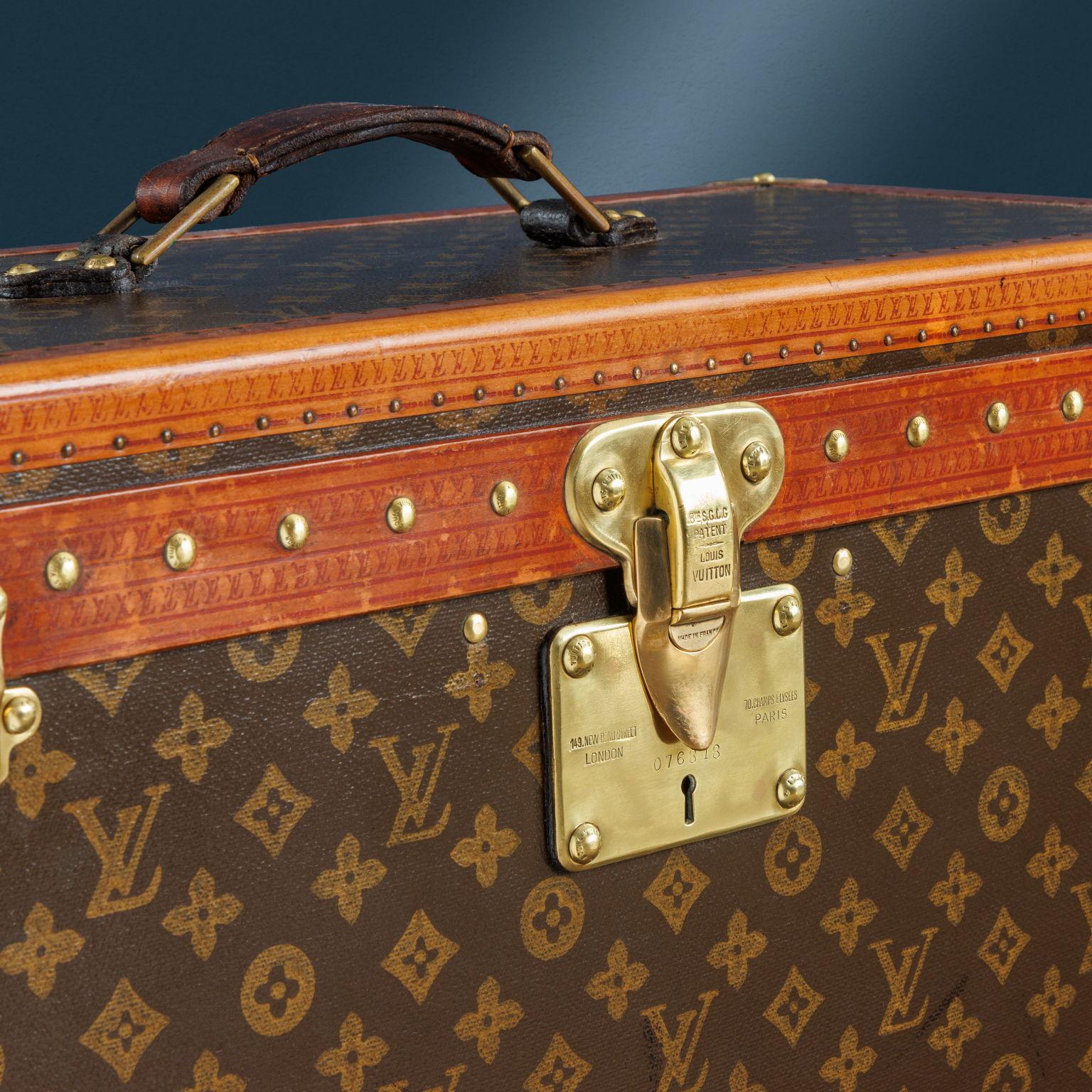 Louis Vuitton Malle de Voyage Personnalisées. Parigi Fine Anni '40 del Novecento For Sale 1
