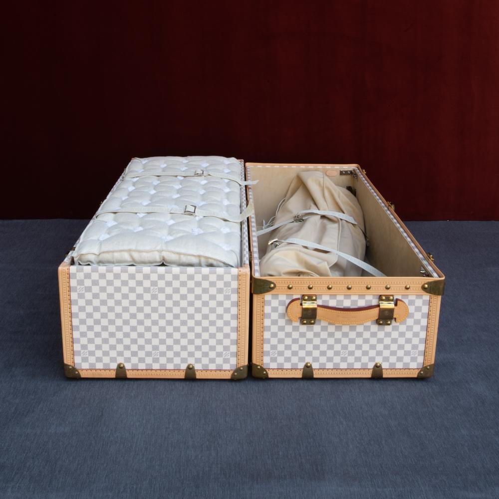 Louis Vuitton 'Malle Lit' Damier Azur Bed Trunk, circa 2007 In Good Condition In London, GB