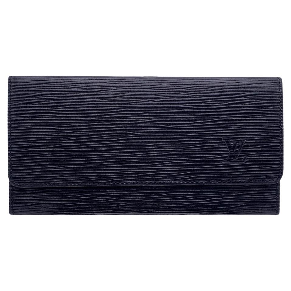 Louis Vuitton Malletier Vintage Black Epi Leather Bifold Bill Wallet