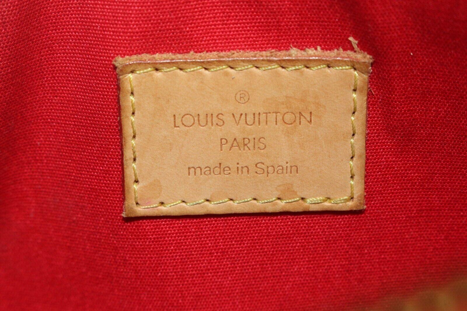 Louis Vuitton Mallory Pochette Accessories with Shoulder Strap 7LK913K For Sale 6