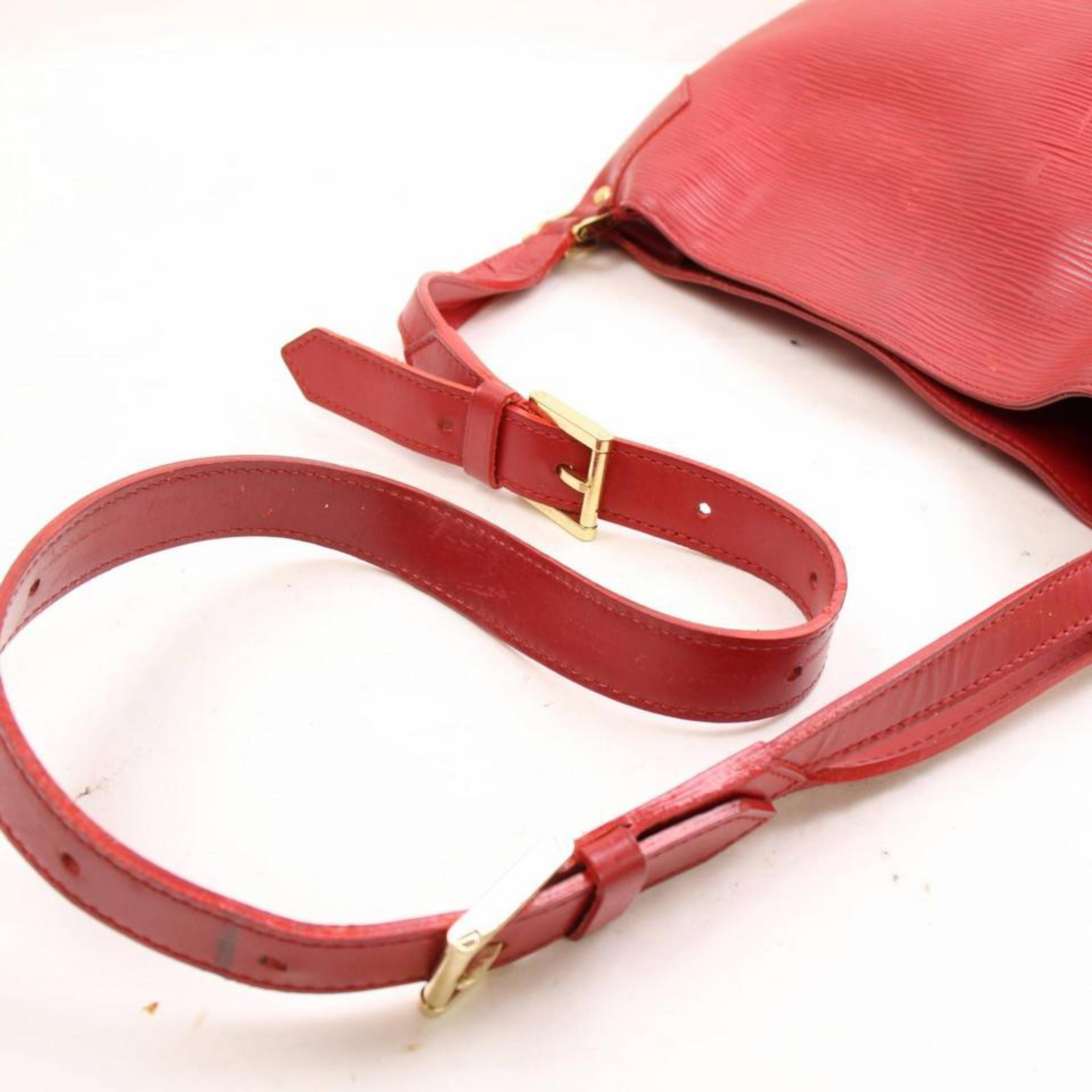 Louis Vuitton Mandara Epi Mm Hobo 868362 Red Leather Shoulder Bag For Sale 7