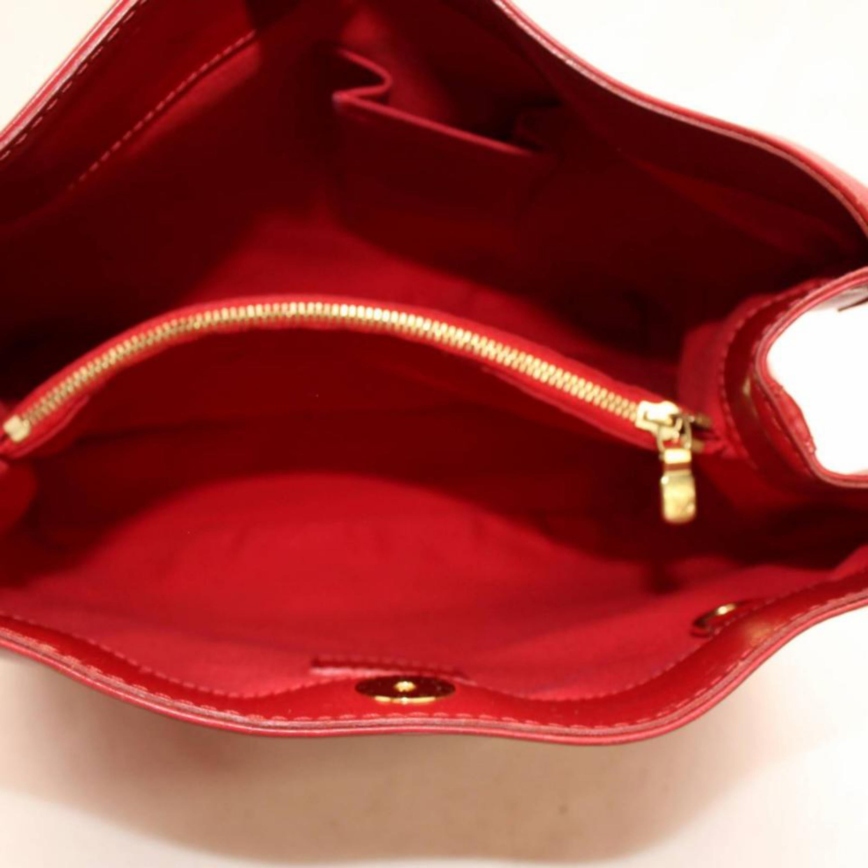 Women's Louis Vuitton Mandara Epi Mm Hobo 868362 Red Leather Shoulder Bag For Sale