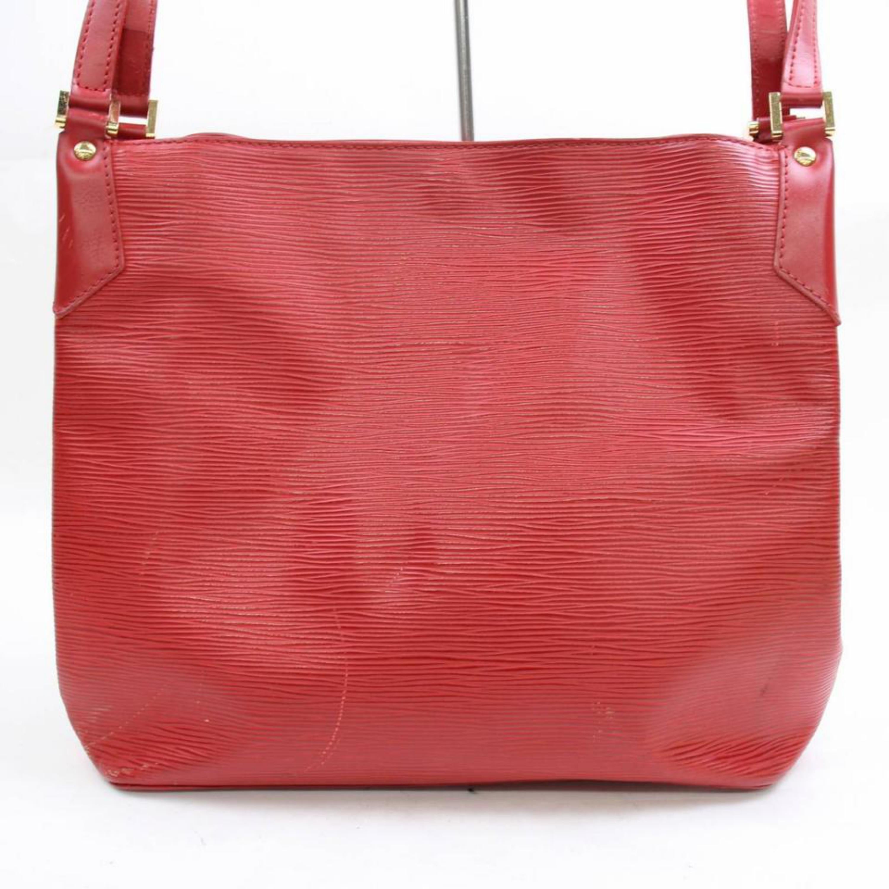 Louis Vuitton Mandara Epi Mm Hobo 868362 Red Leather Shoulder Bag For Sale 2