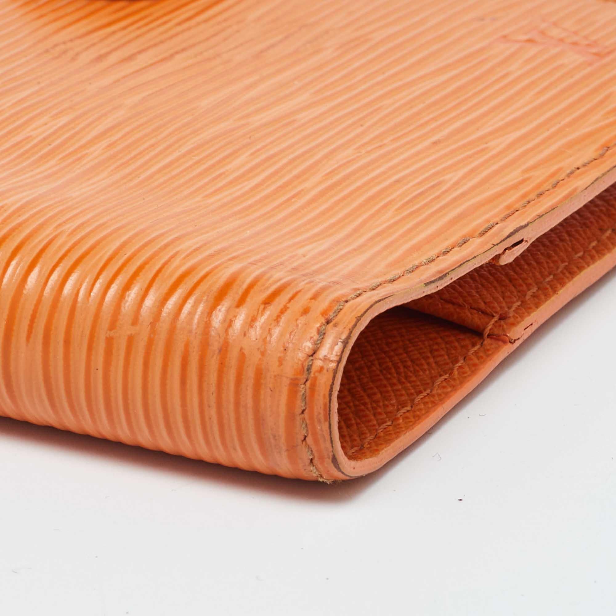 Funda de Agenda Pequeña de Piel Epi Mandarina Louis Vuitton en venta 4