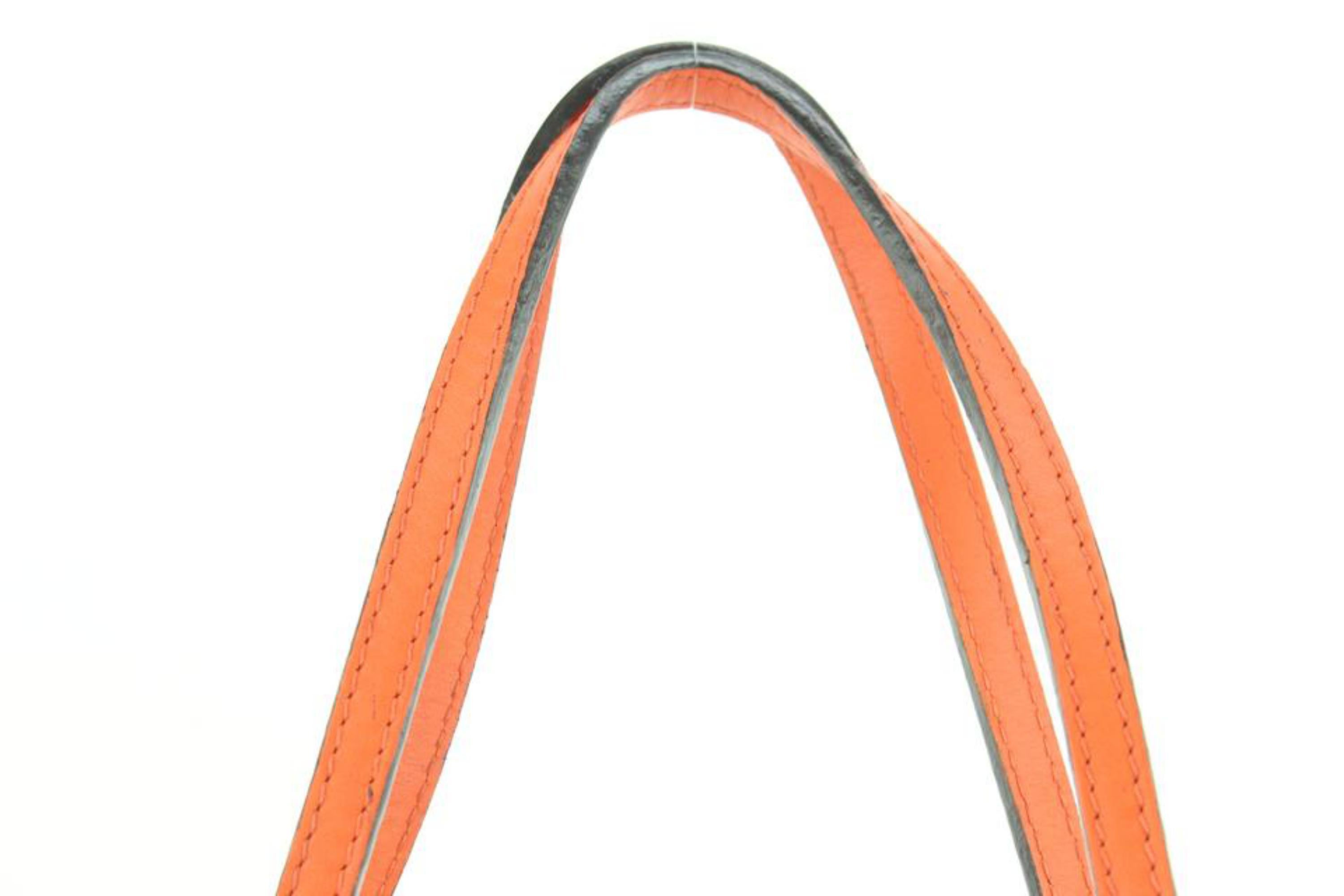 Louis Vuitton Mandarin Orange Epi Cuir Neverfull MM Tote Bag 855344 en vente 1