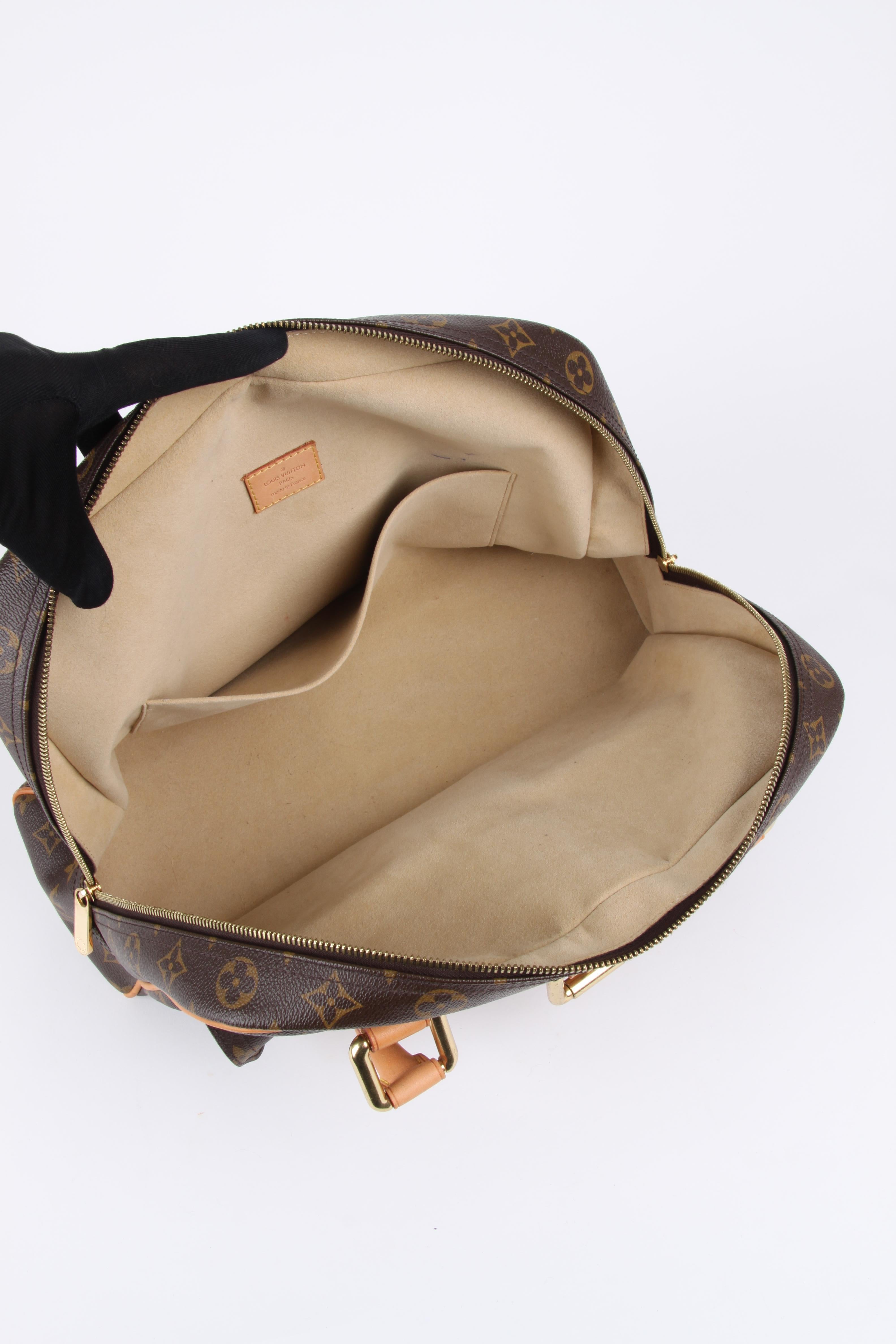 Louis Vuitton Manhattan PM brown monogram canvas/leather bag In Excellent Condition In Baarn, NL