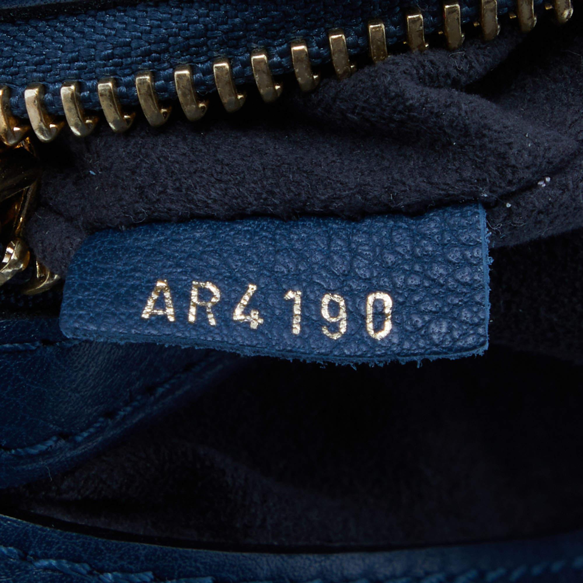 Louis Vuitton - Sac « Mahina » en cuir Cirrus avec monogramme, marine en vente 1