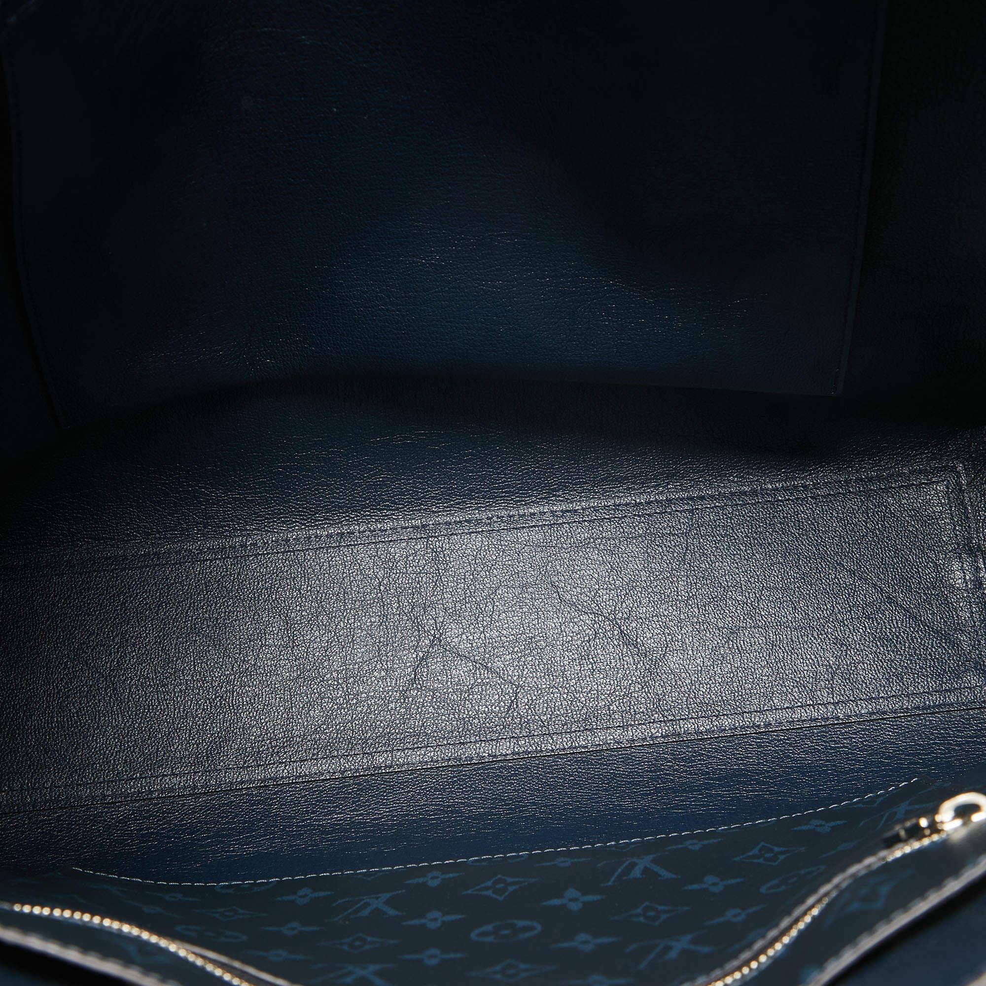 Bolso Louis Vuitton Marine Taurillon Cabas Voyage de piel 2