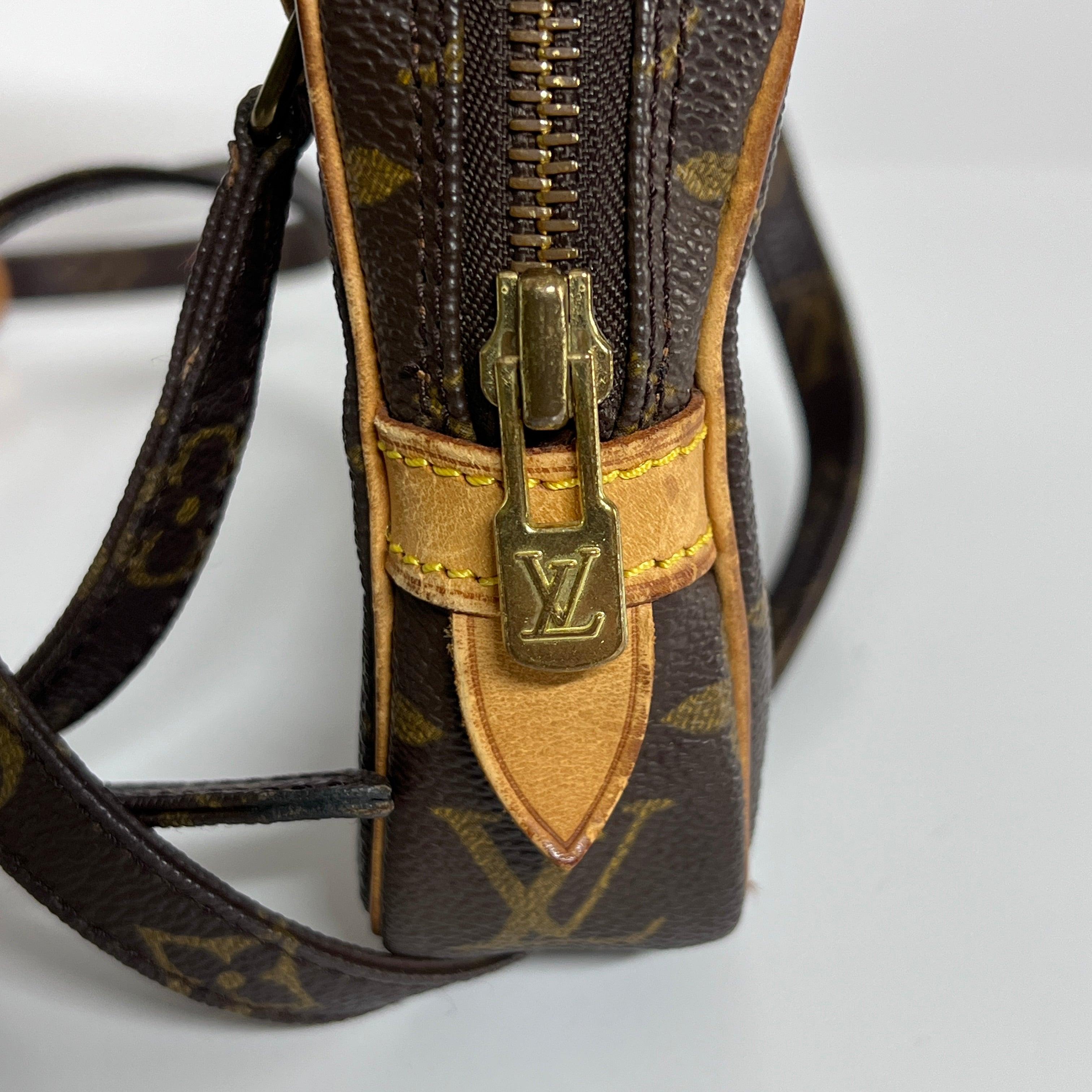 Noir Louis Vuitton Marly Crossbody Bag Monogram Canvas Brown 1990 en vente