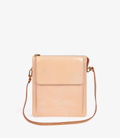 Louis Vuitton Marshmallow Monogram Vernis in pelle Vintage Motto Pouch