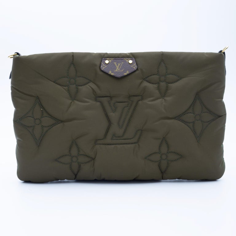 Louis Vuitton bag. Maxi multi pochette accessoires econyl. Colors:  khaki/beige, black/fuchsia. 