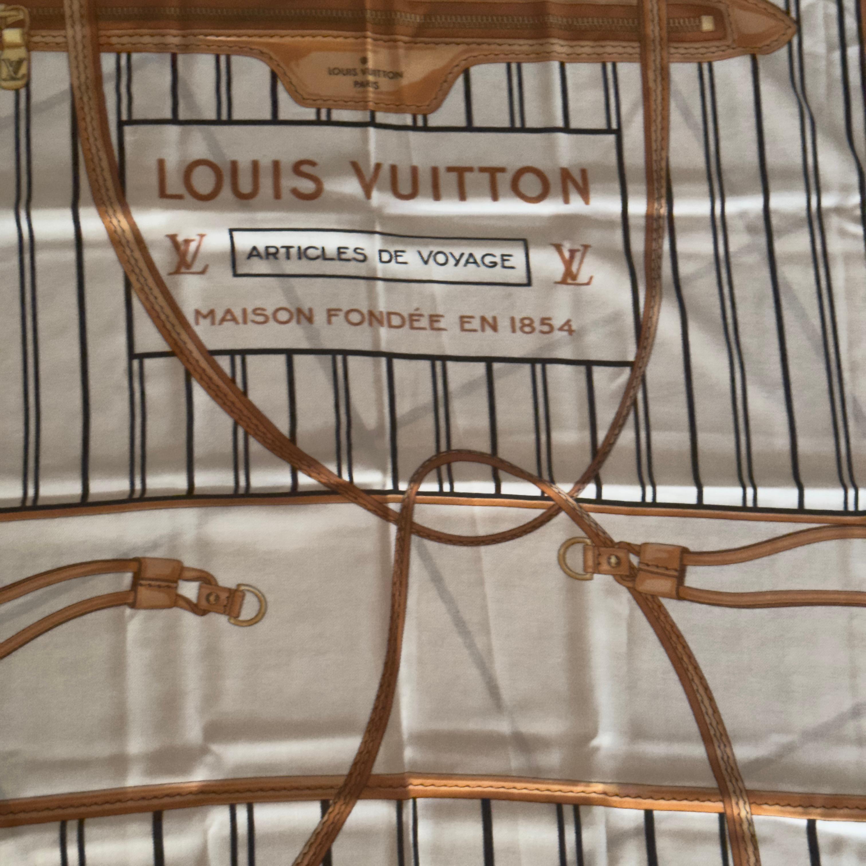 Maxi pañuelo Louis Vuitton 'Articles de Voyage' con estampado de maleta y monograma en venta 12