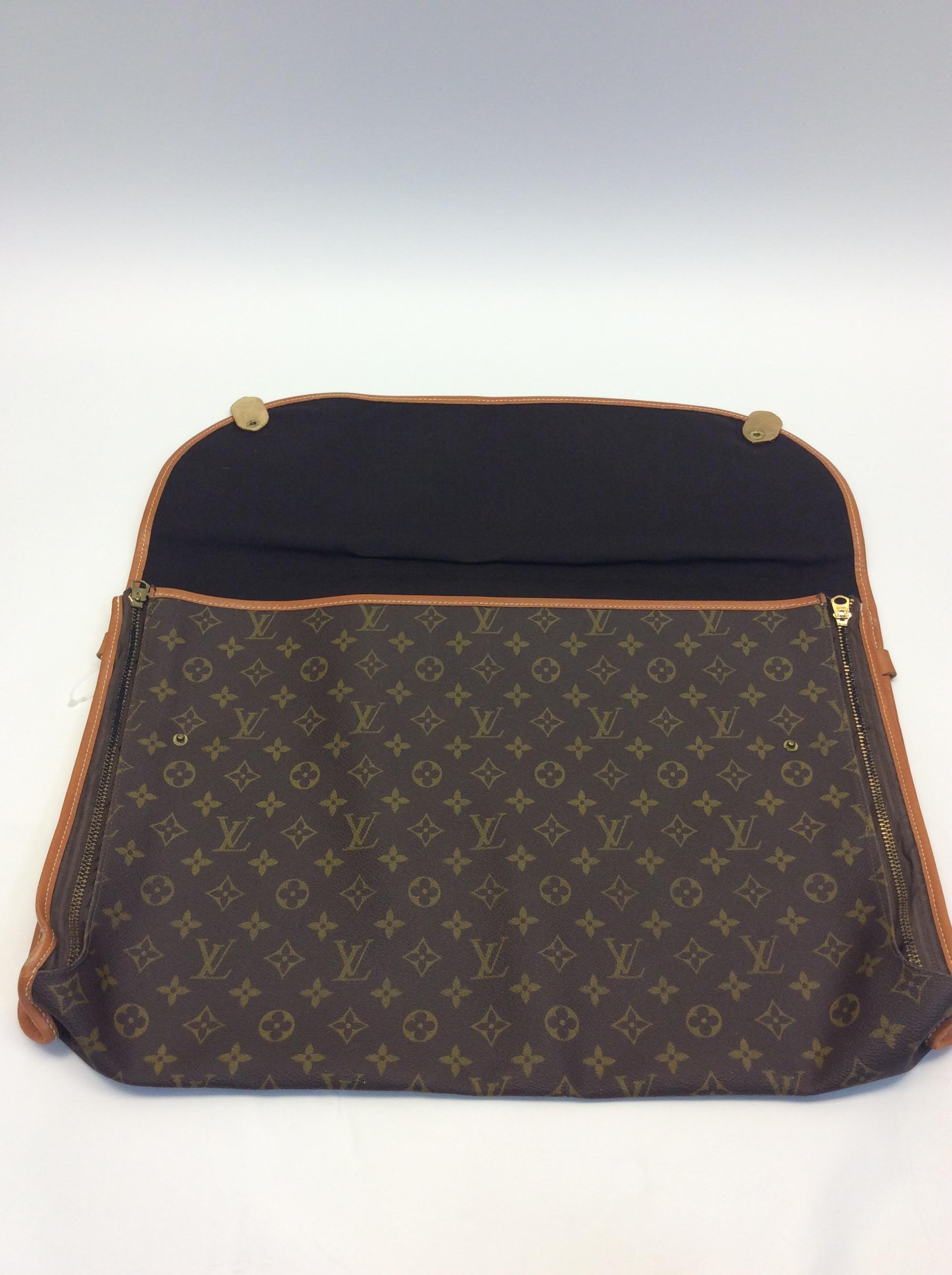 Louis Vuitton Medium Luggage Insert In Good Condition For Sale In Narberth, PA