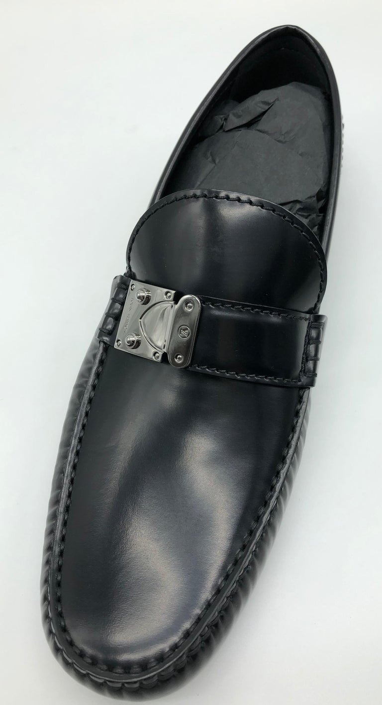 Louis Vuitton men Loafers in black leather // Model: RaceTrack car shoe ...