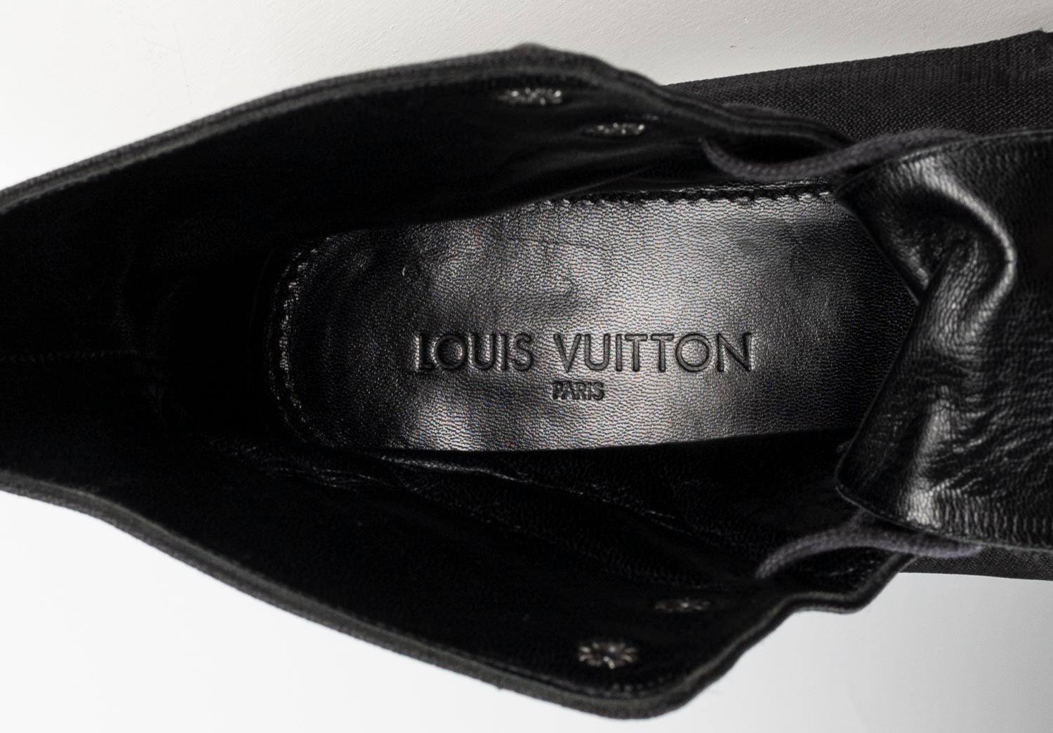  Louis Vuitton - Bottes légères en nylon militaire, taille UK10, S667  en vente 3