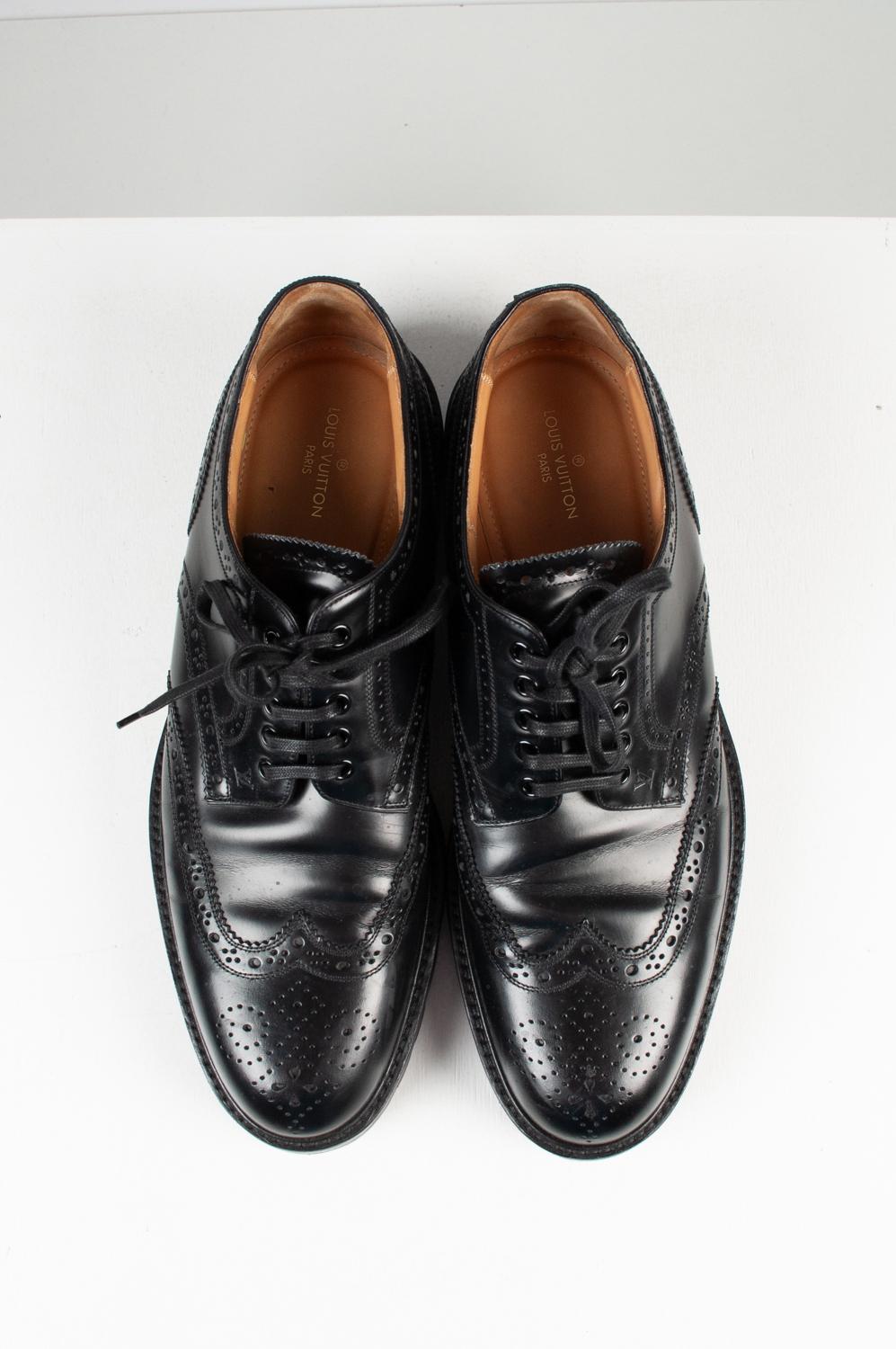 Louis Vuitton Men Shoes Oxford Derbies Size 10USA, S570 In Excellent Condition For Sale In Kaunas, LT