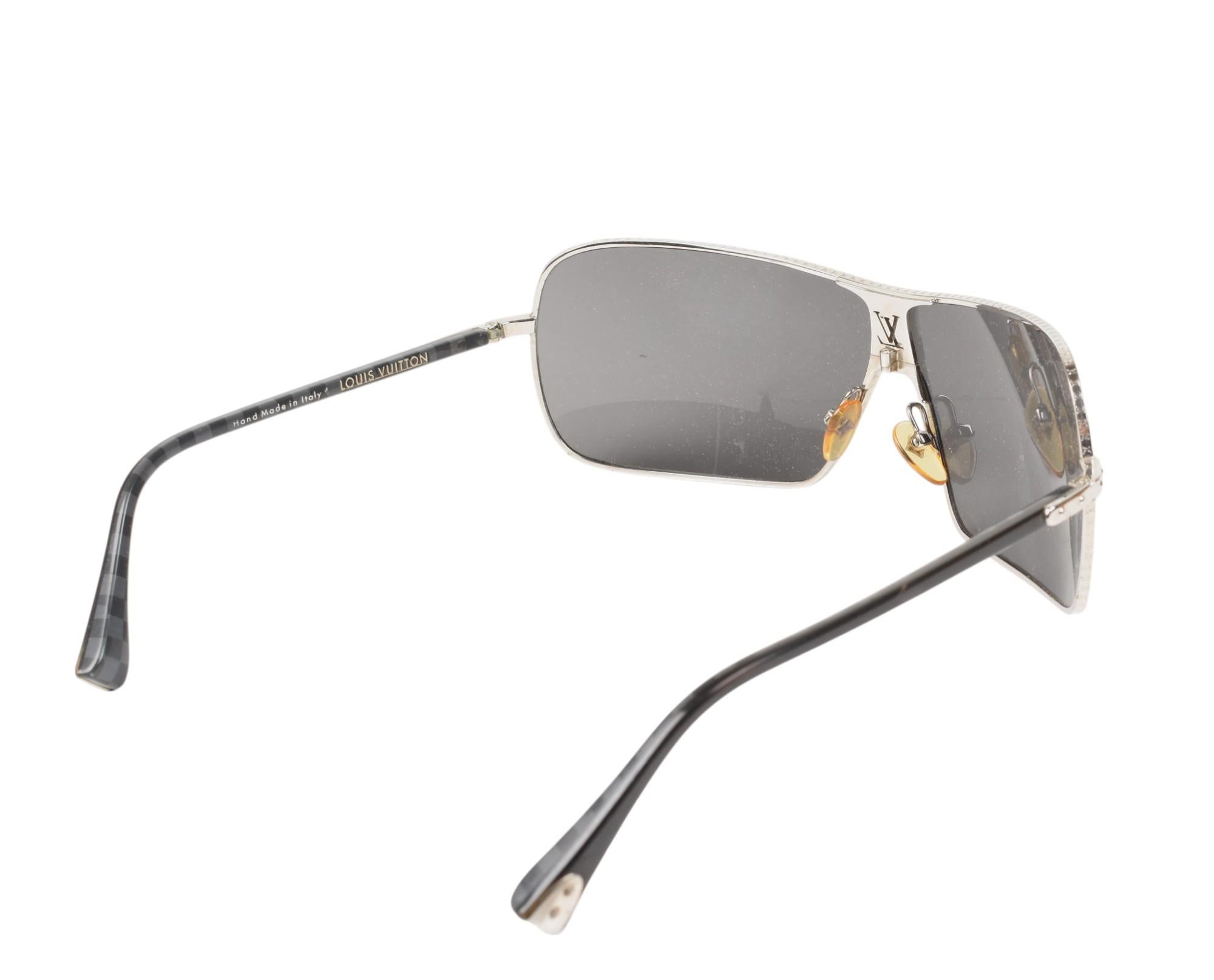 Louis Vuitton Hombre Gafas de Sol Z0195U Máscara de Conspiración Talla M en venta 1