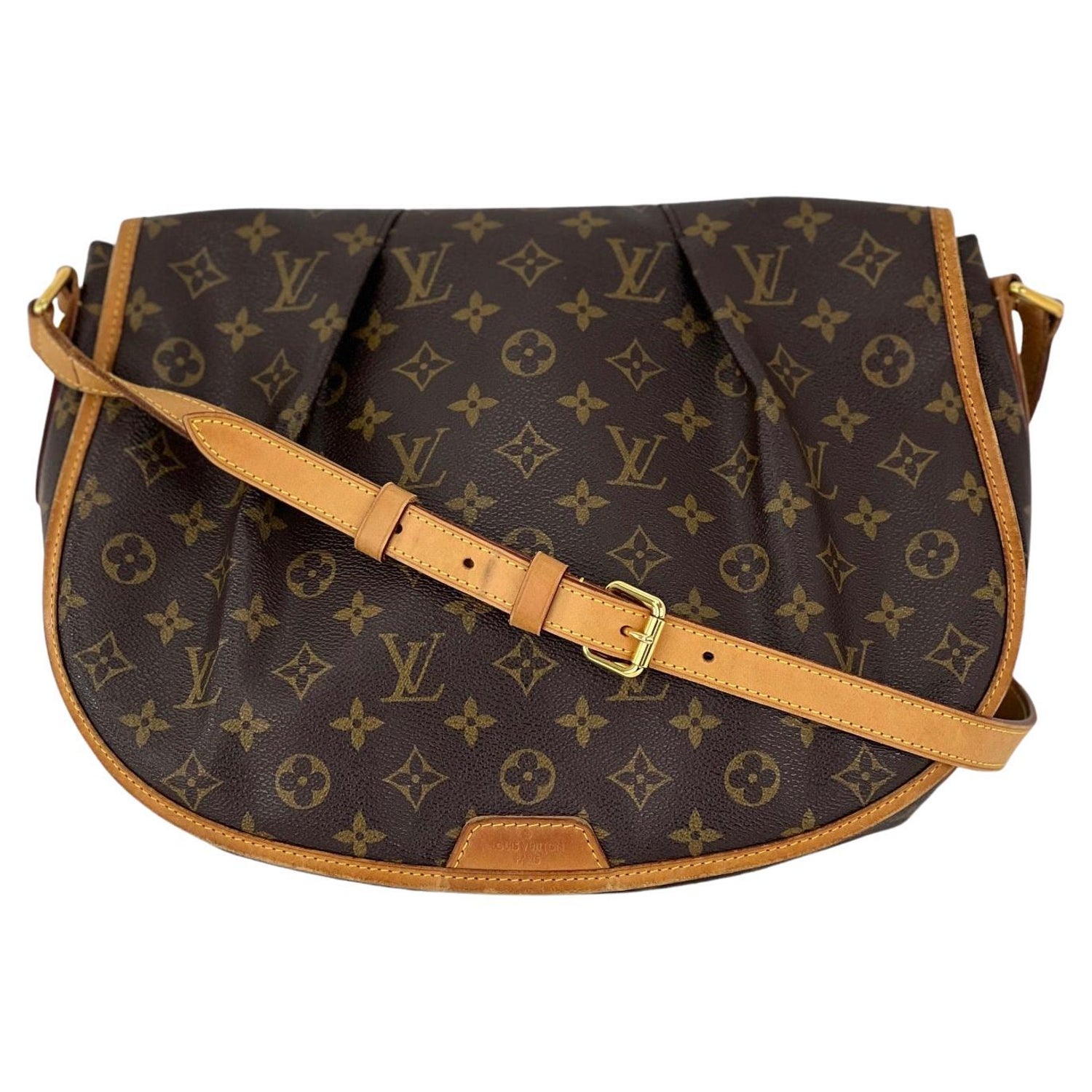 Louis Vuitton Menilmontant MM Monogram Messenger Crossbody Bag For Sale at  1stDibs