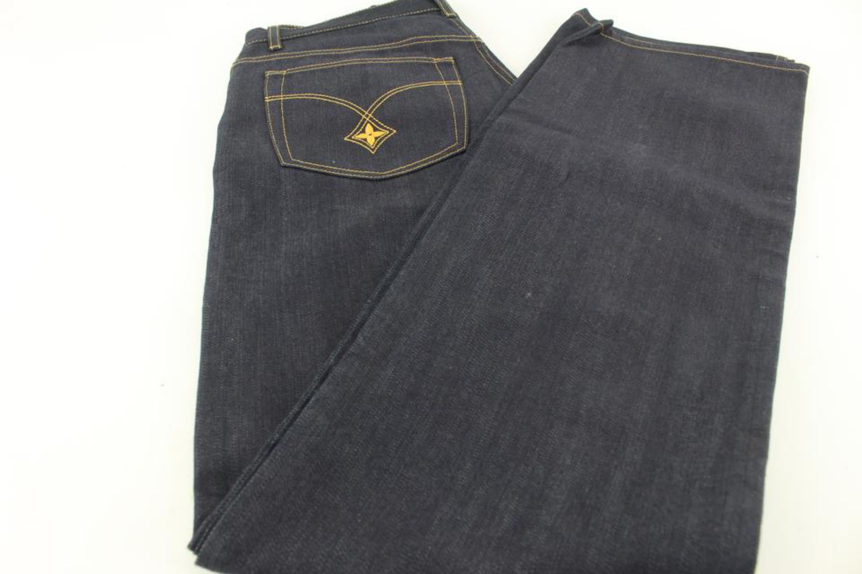 Louis Vuitton Men's 28 Navy Denim Jeans 1222lv31 In New Condition For Sale In Dix hills, NY