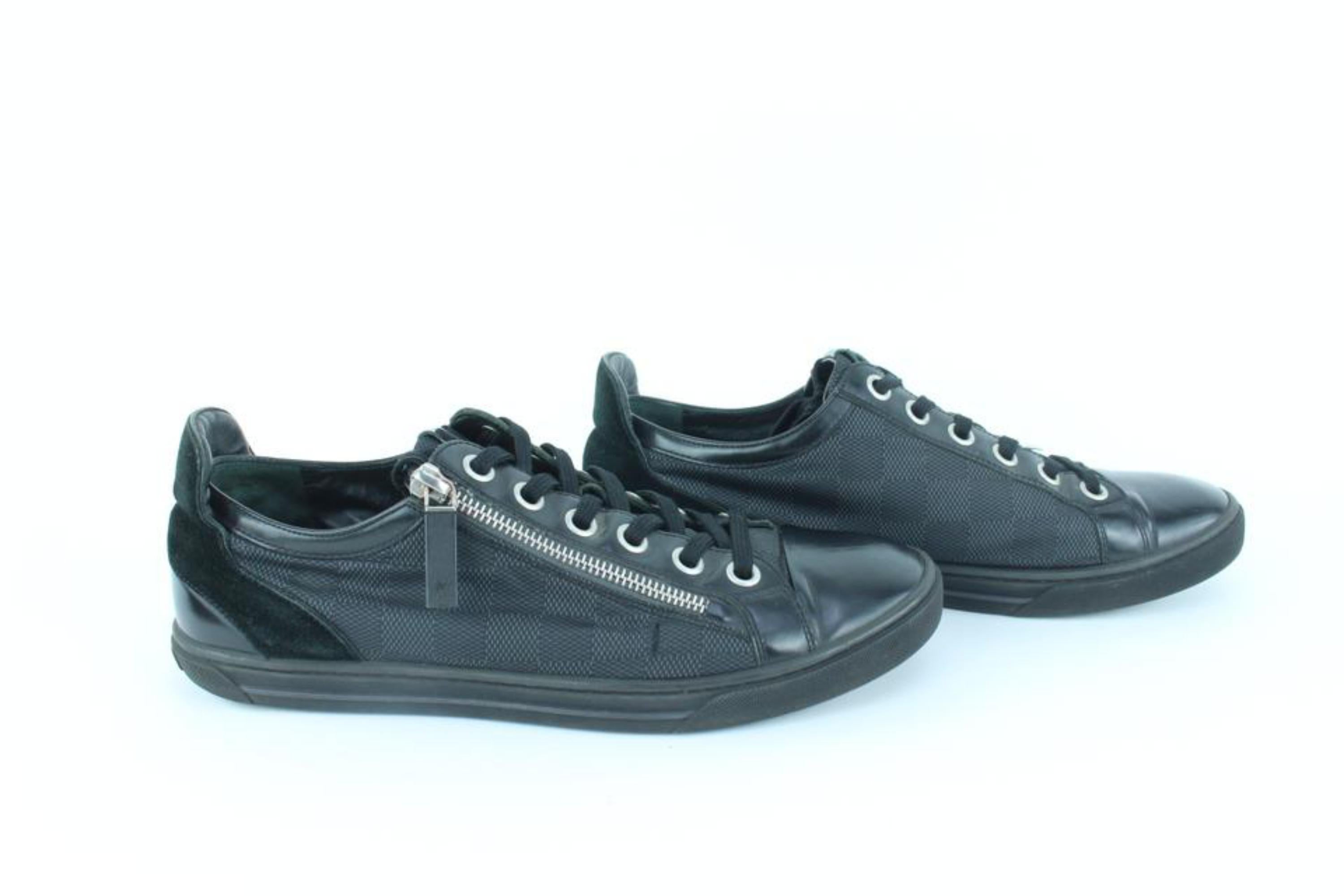 Black Louis Vuitton Men's 7 US Damier Graphite Nylon Punchy Low Top Sneaker 112lv27 For Sale