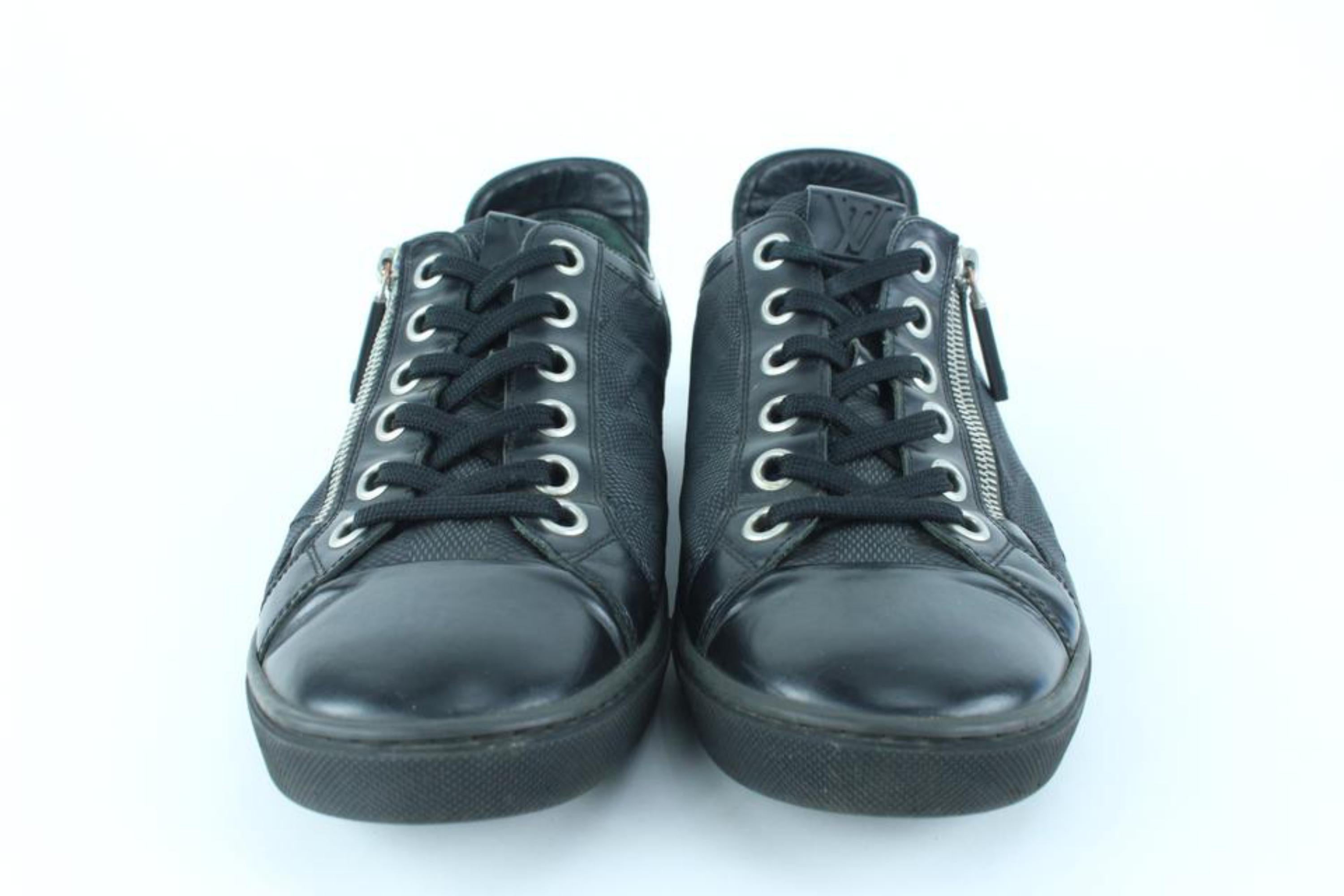 Louis Vuitton Men's 7 US Damier Graphite Nylon Punchy Low Top Sneaker 112lv27 In Good Condition For Sale In Dix hills, NY